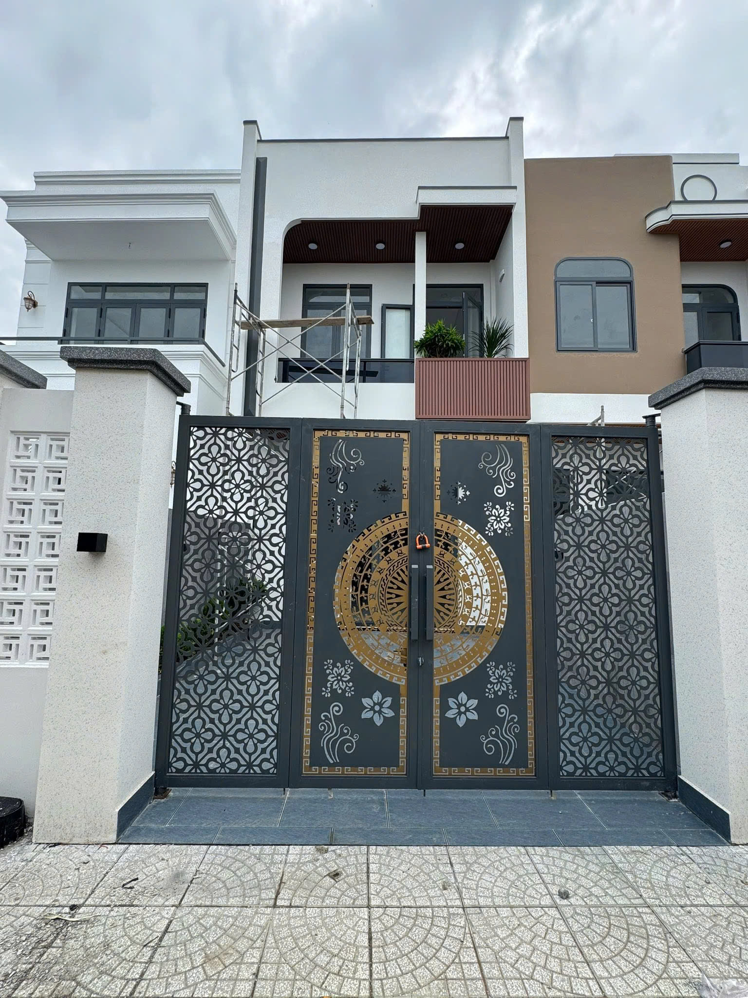 NHÀ LẦU NGAY MỚI XÂY ĐÓN TẾT TẶNG NGAY BỘ NỘI THẤT TRỊ GIÁ 60 TRIỆU