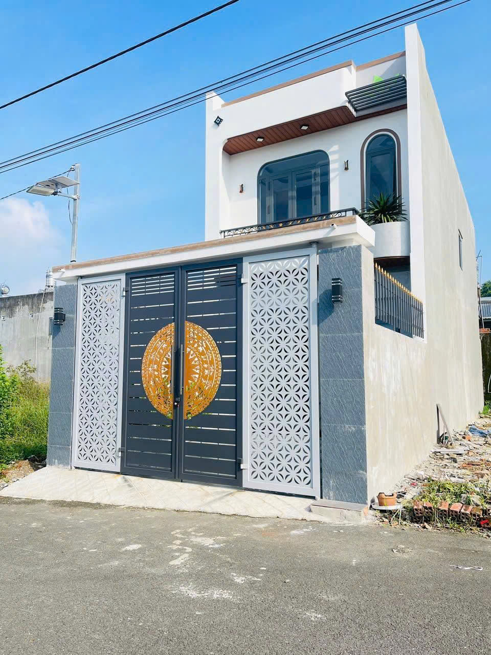 🔥NHÀ LẦU SẮP HOÀN THIỆN TRUNG TÂM PHƯỜNG – SỔ RIÊNG, THỔ CƯ 100%