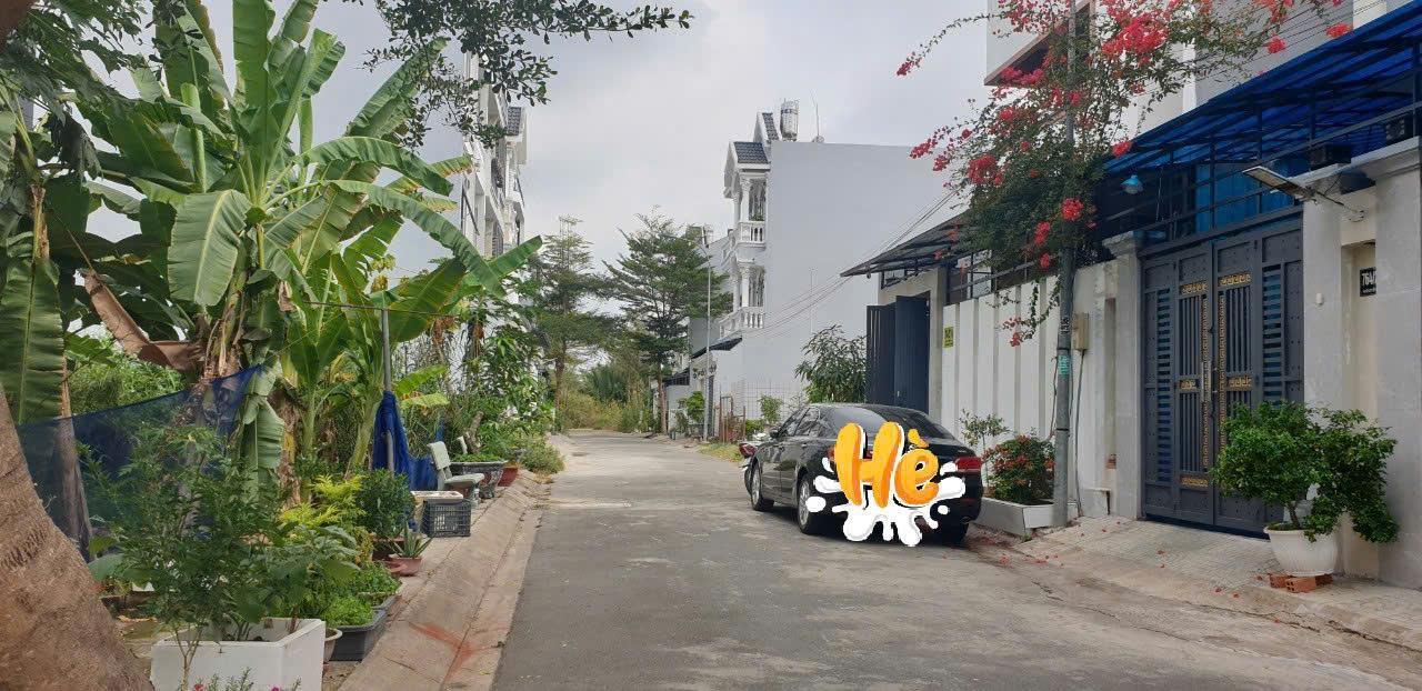 82m2 Đất ở Full Thổ Cư, Đường 8m, Nguyễn Bình, Làng Đại Học Nhà Bè, XD tự do Chỉ 3.8Tỷ